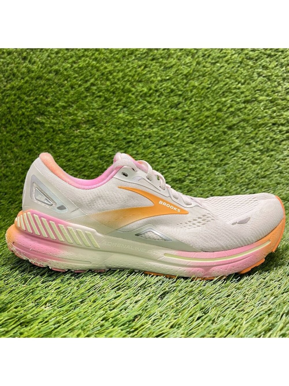 Brooks Adrenaline GTS 23 Womens Size 8.5 White Pink Running Shoes Sneakers